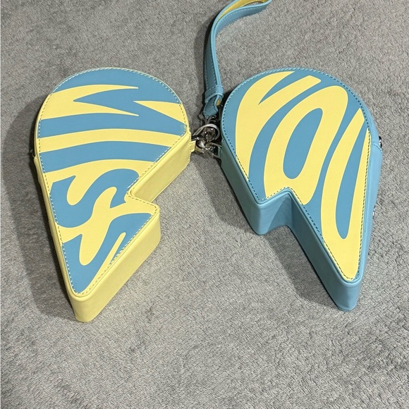 🎁Katy Perry Broken Hart Double Clutch - Picture 2 of 11